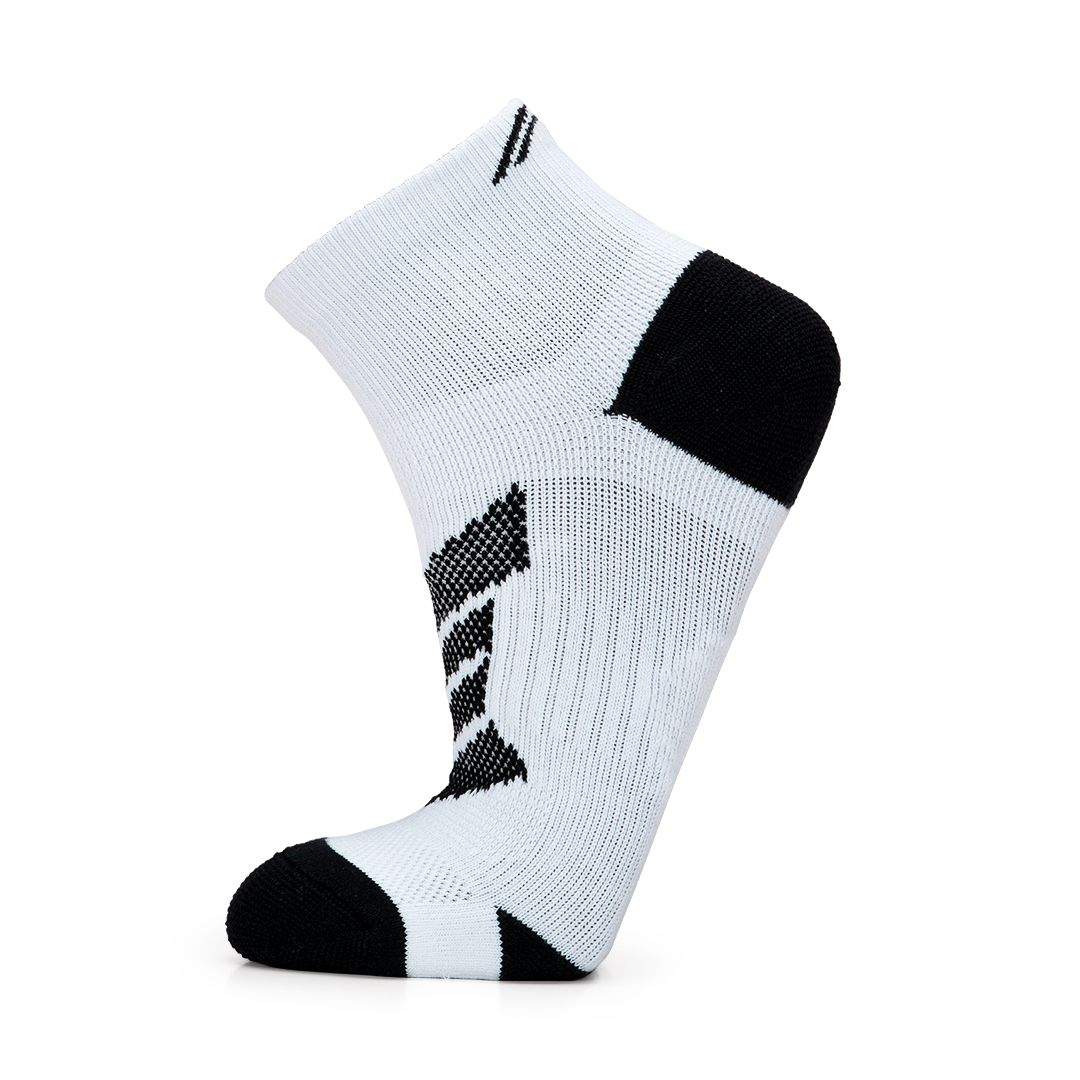 Basic Bliss Socks (White/Black)