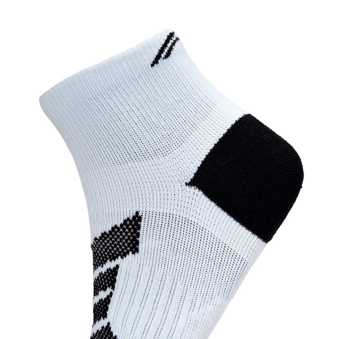 Basic Bliss Socks (White/Black)